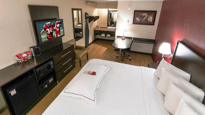 Red Roof Inn PLUS+ West Springfield Exterior foto